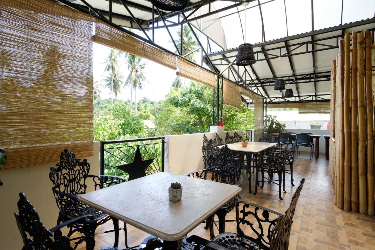 Reddoorz Plus @ West Nautical Road Puerto Galera Exterior foto